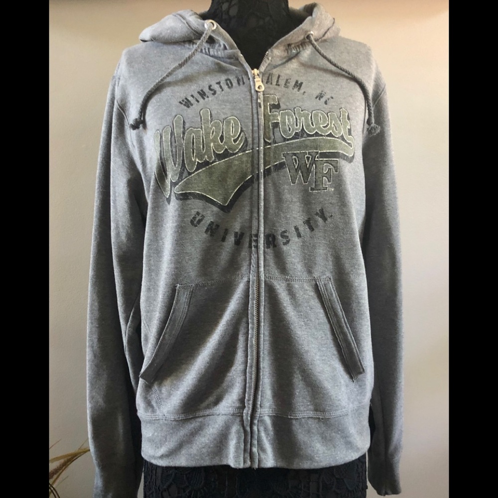 Hooded jacket size L